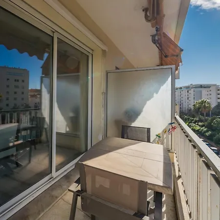 Lovely One Bedroom Close To The Croisette Apartment Cannes
